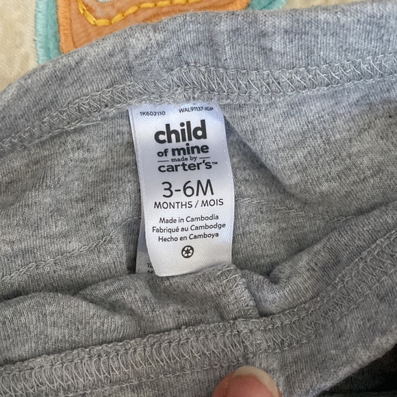 Carter’s 2 pack baby leggings & pants - Picture 4 of 4